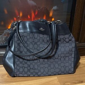 Coach Signature Black and Gray Shoulder Bag